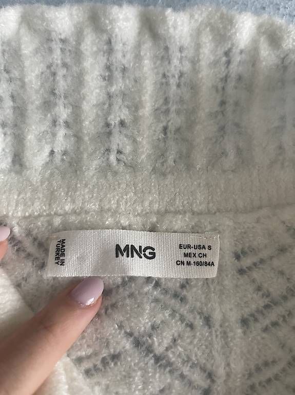 Zara Maglioni & Felpe: Weisser Strickpullover Gr. S Mango - wie NEU! – Usato da Luzern venduto da Lorena.haj 2
