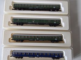 märklin mini-club 4 Stück DB Schnellzugswagen, 4-achsig