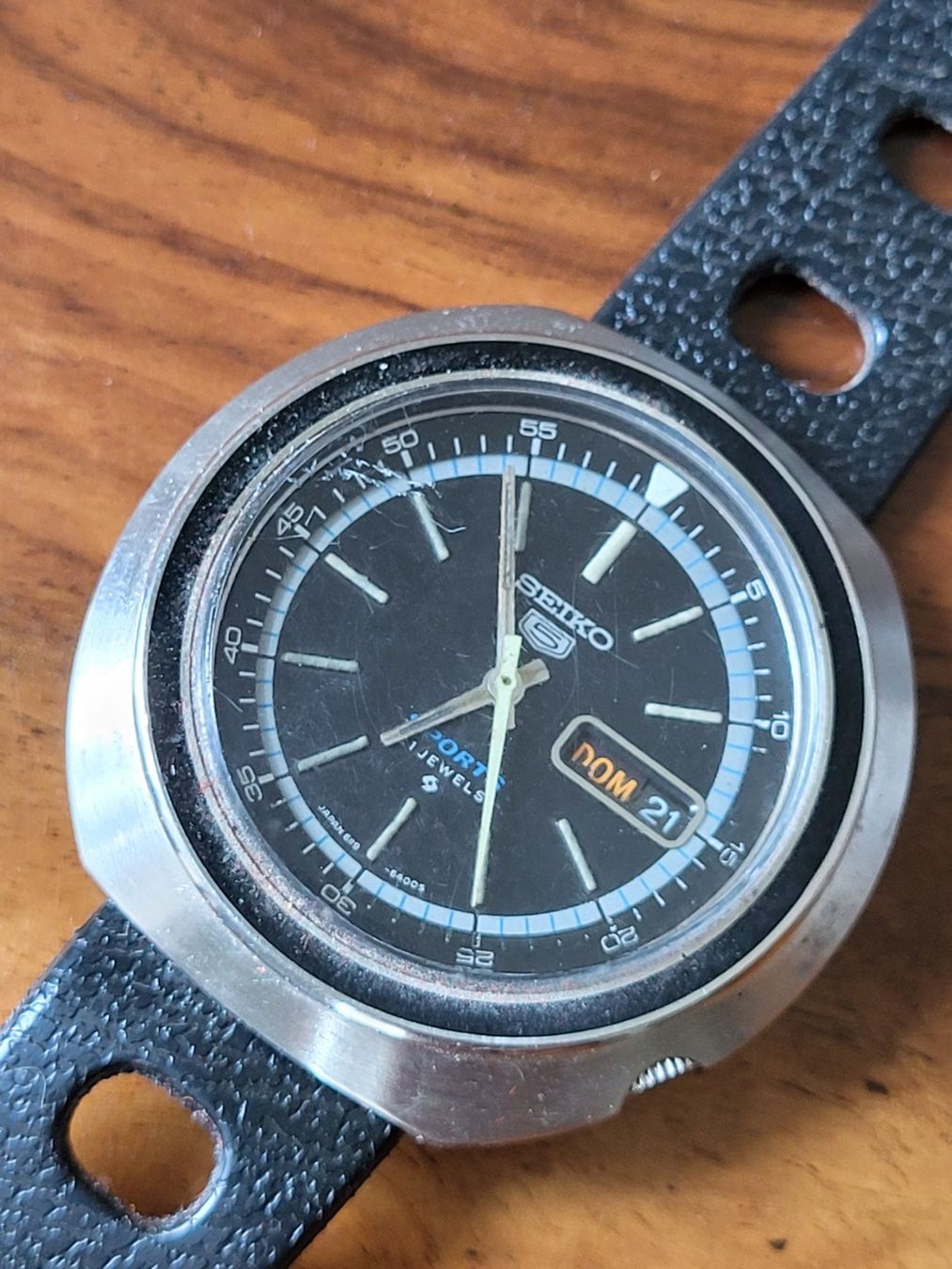 Seiko Orologi: Seiko 5 Sports Automatic – Usato da Allschwil venduto da Uhrenbinz 3
