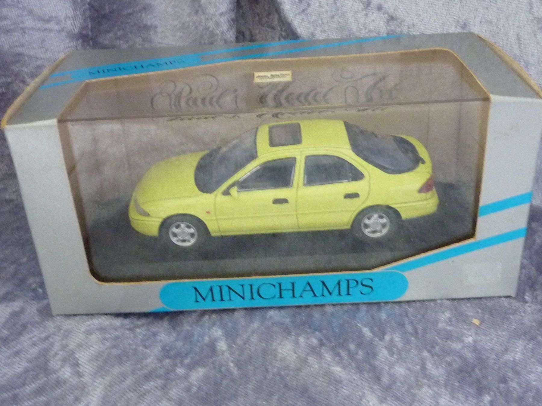 Minichamps Modellini d'auto: Ford Mondeo  1:43 – Nuovo e nell'imballaggio originale da Dürrenäsch venduto da modellautos4you
