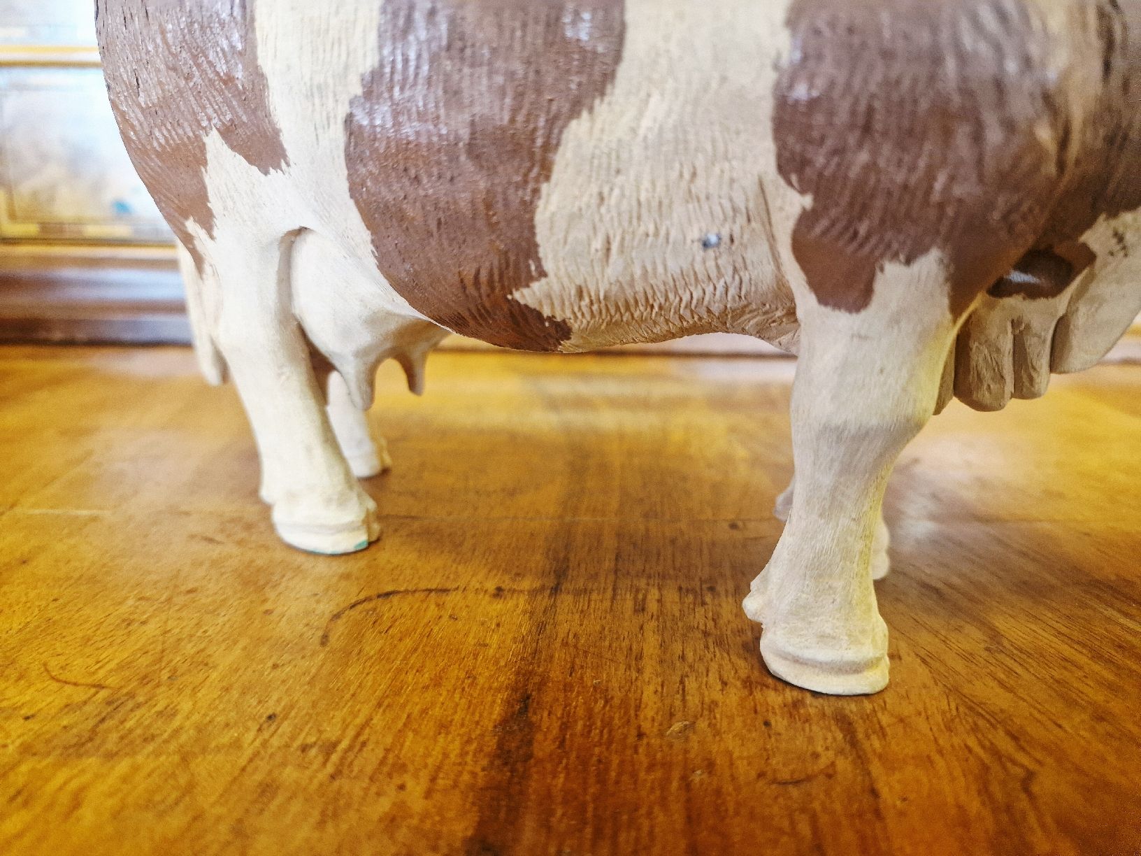 Statuette: Kuhfigur, handgeschnitzt, Schweiz – Difettoso da BERN venduto da Intarsia 2
