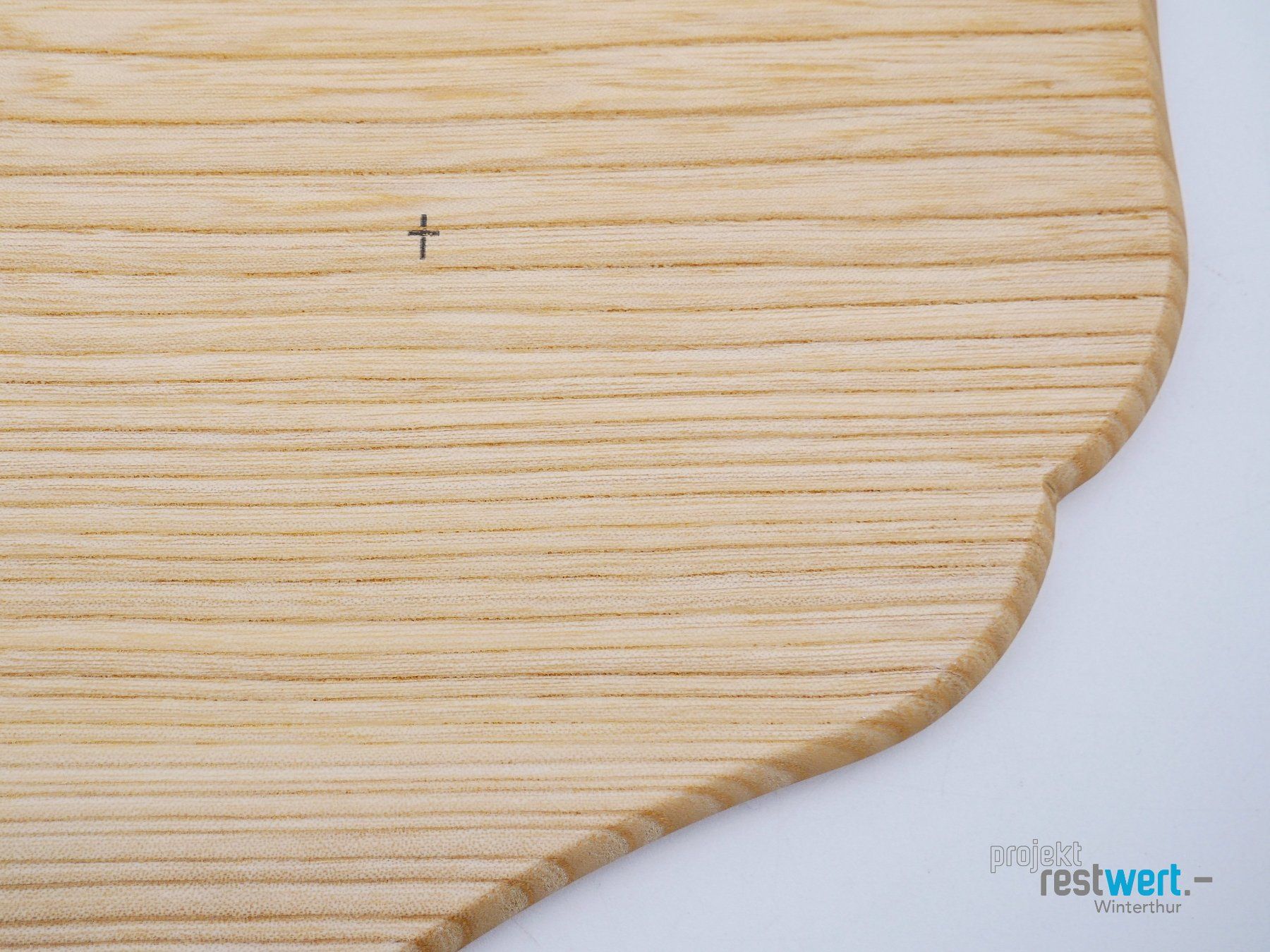 Piatti di portata: Dekorative Holzbrett-Anrichteplatte 30cm – Usato da Winterthur venduto da Restwert_Winterthur 4