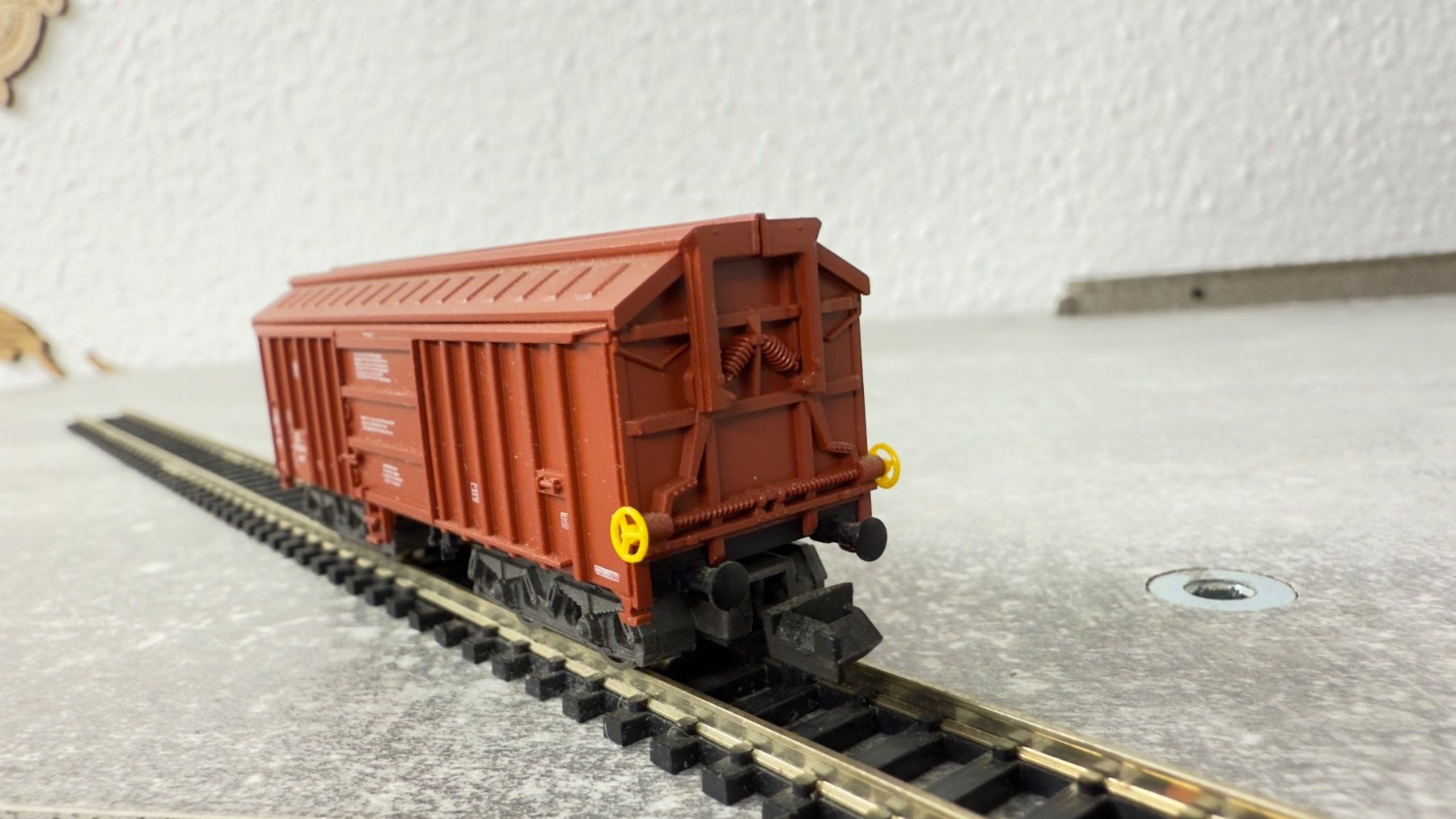Fleischmann Modellini di ferrovie: Fleischmann Güterwagen Spur N in OVP – Usato da Schlieren venduto da rat_lq6b 5