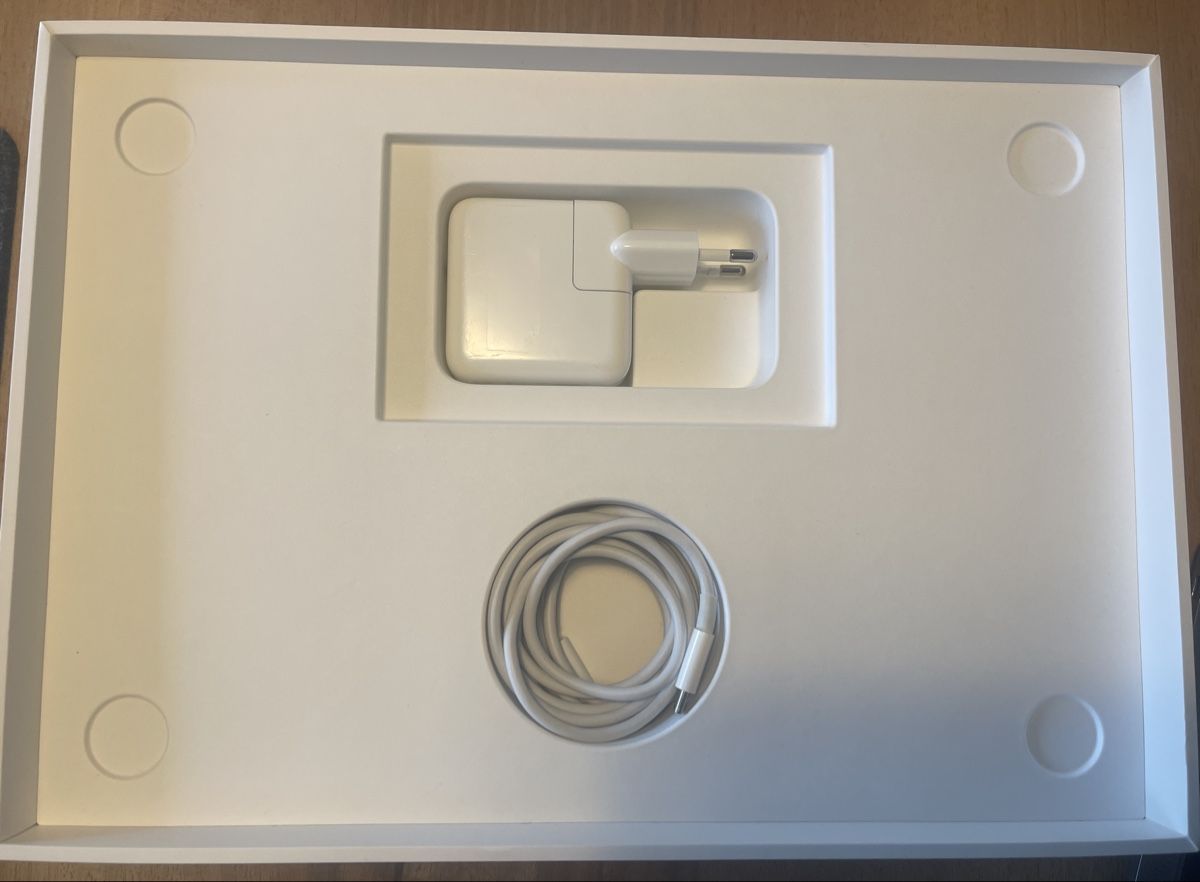 Apple Portables: MacBook Air 13.3 – D'occasion à zürich par maulwurf53 2