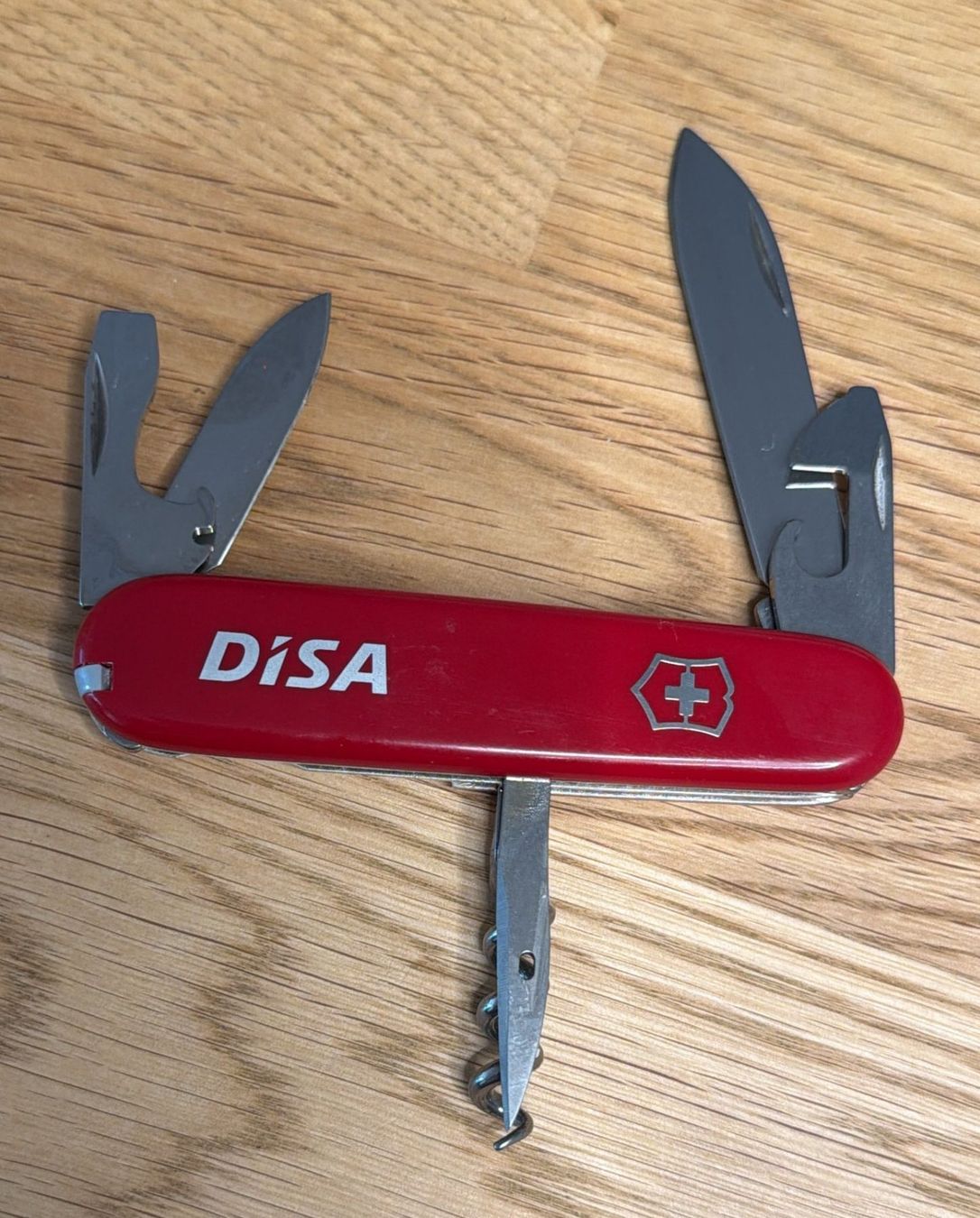 Victorinox Coltelli tascabile: VICTORINOX DISA TASCHENMESSER – Usato da Zürich venduto da Frei-Occasionen