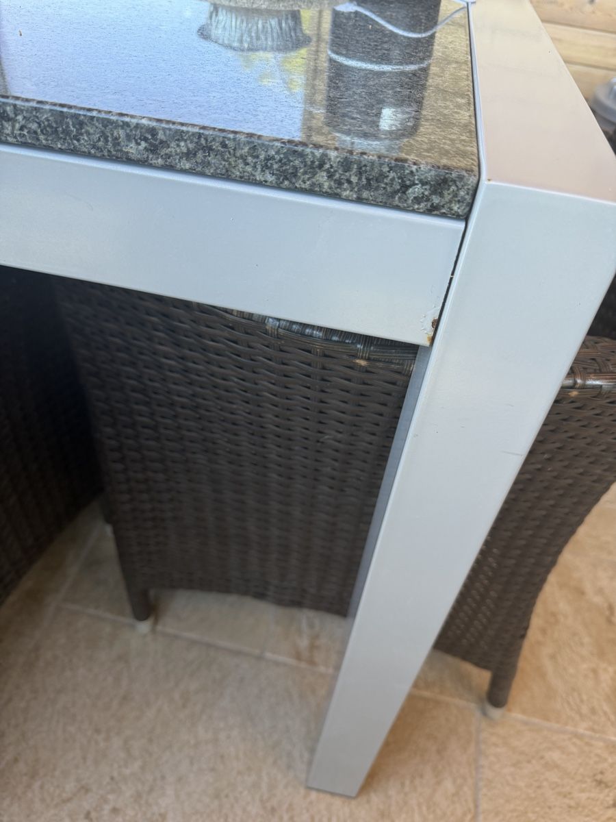 Tables: Gartentisch mit Granitstein – D'occasion à Seengen par sandro.lasen 4