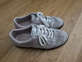 Tamaris Sneaker Retro Reloaded Wildleder Hellgrau/Rosa (40)