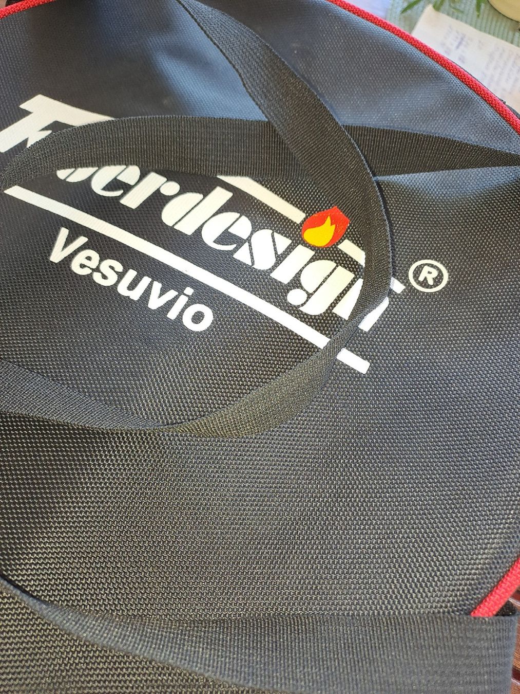 Grills: Holzkohle Grill Vesuvio Lotus – Gebraucht aus Oftringen von Mkusi51