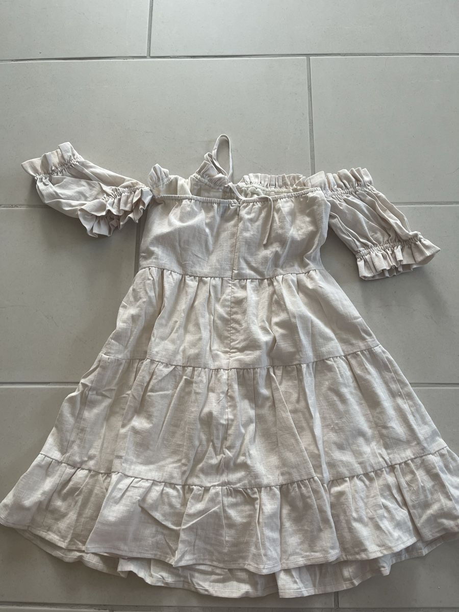 Vestiti: Schulterfreies Kleid in Beige Gr M – Usato da Bassersdorf venduto da Sandy456 7