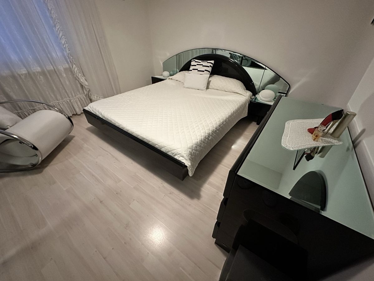 Letti: Schlafzimmerschränke + Bett & Kommode – Usato da amriswil venduto da mariava88