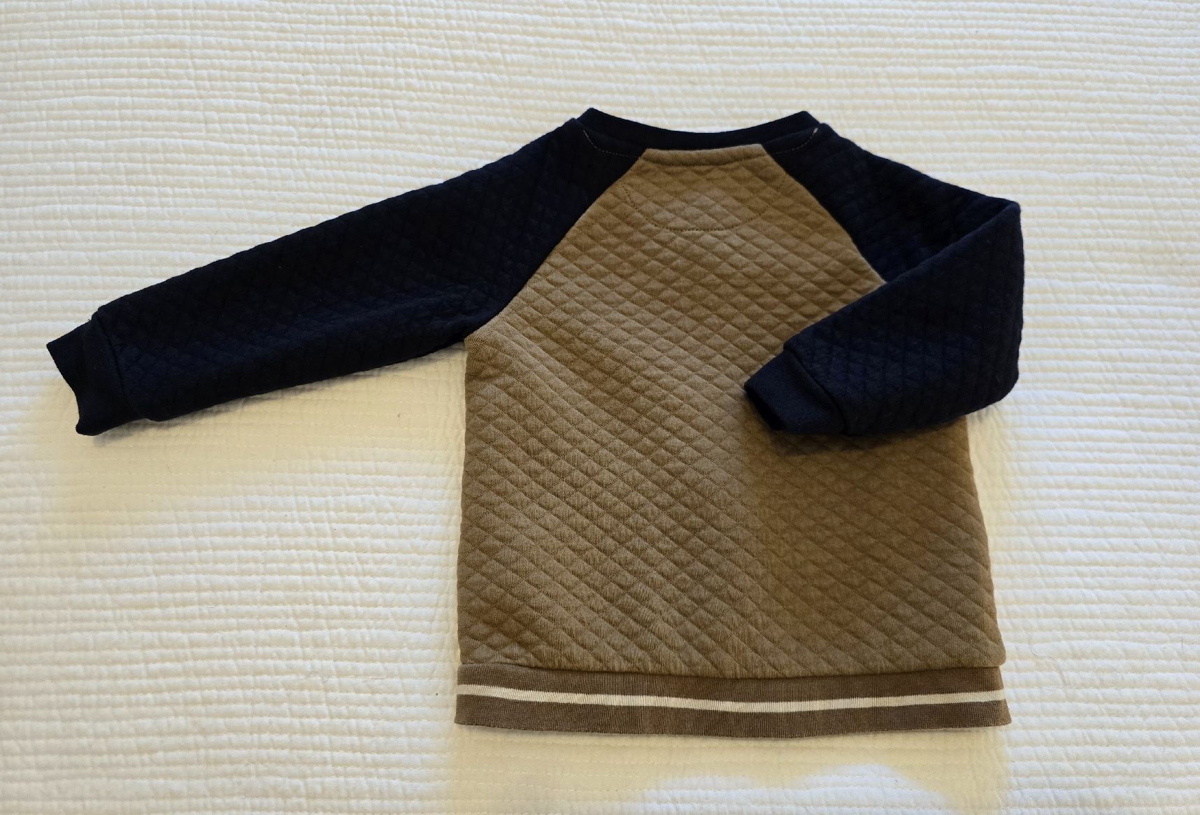 S.Oliver Giacche & Cappotti: Veste S.Oliver, taille 12 mois, peu portée – Nuovo (secondo la descrizione) da Genève venduto da cec_d6pg 1