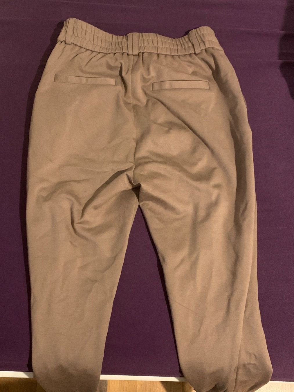Pantaloni: Braune Hose – Usato da Laufen venduto da Jassi.quinn 1