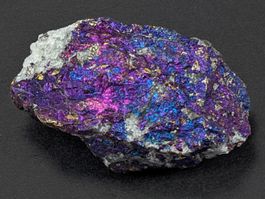 Buntkupfer/Chalkopyrit Rohstein aus Mexiko 5,4cm - 55 Gramm
