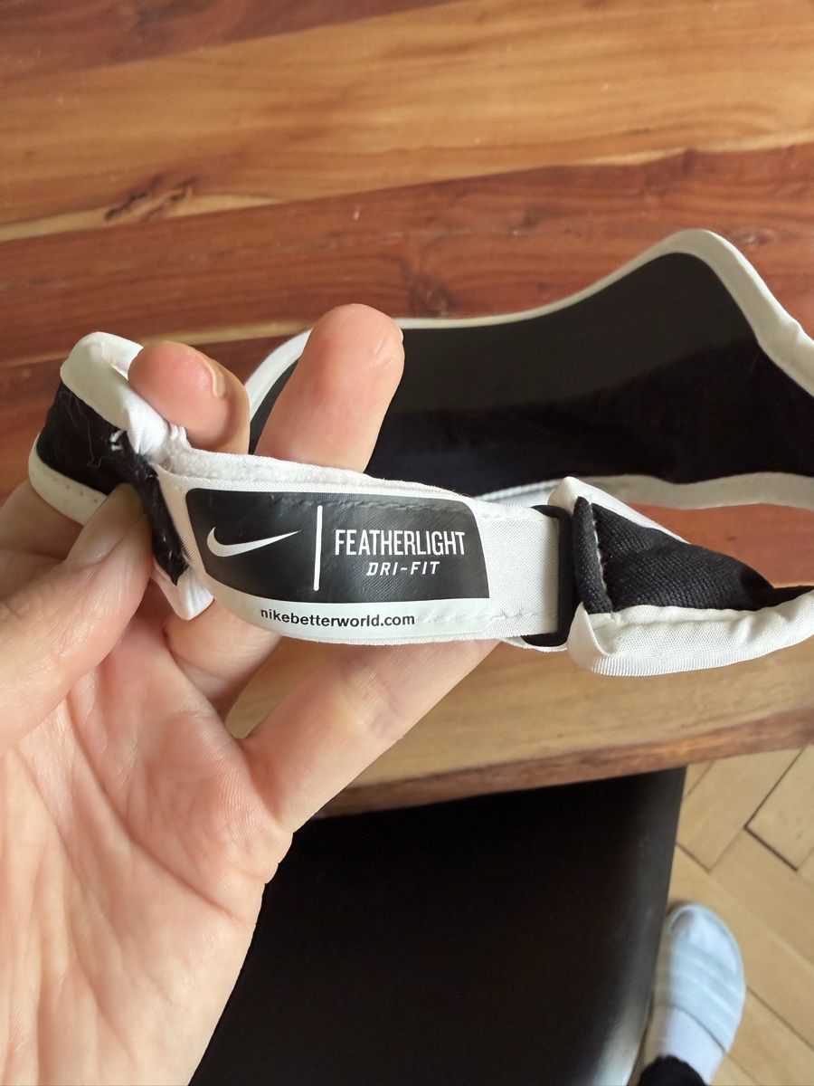Nike Chapeaux, bonnets & casquettes: Nike Featherlight Dri-Fit Visor weiss – Neuf (Voir description) à St. Gallen par giu_5xcq 2