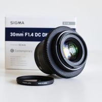 Sigma 30mm f/1.4 DC DN Contemporary – MFT + Bonus