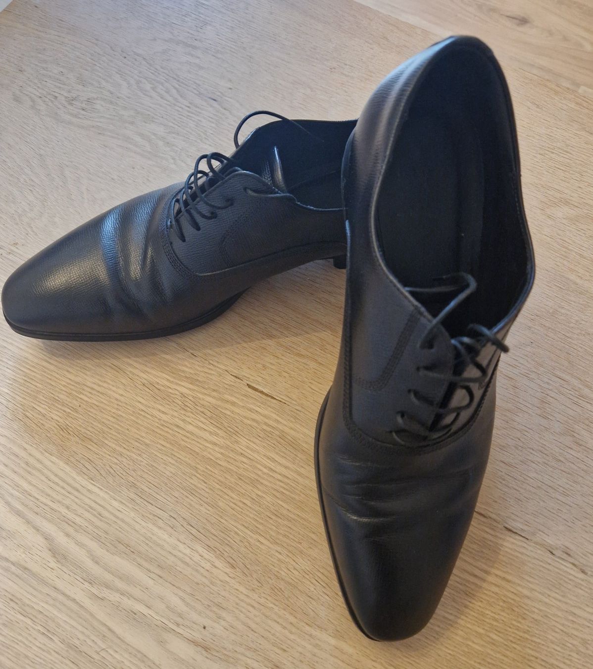 Hugo Boss Scarpe da uomo: Chaussures Hugo Boss – Usato da Barberêche venduto da Carrela 3