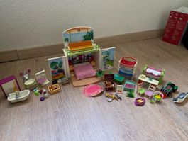 Diverse Playmobil Möbel mit verschliessbarer Truhe