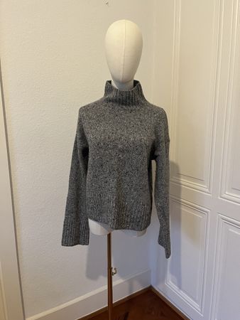 FRAME Wool-Blend Turtleneck Sweater - Size S - Cosy!