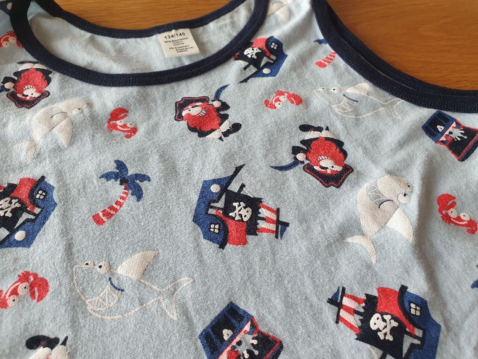 Camicie, T-shirt & Polo: Liebli mit Piraten Gr. 134/140 – Usato da Villars-sur-Glâne venduto da richardette 1