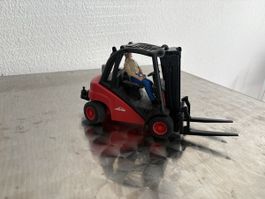 Bruder Linde Gabelstapler mit Figur rot gebrauchter Zustand