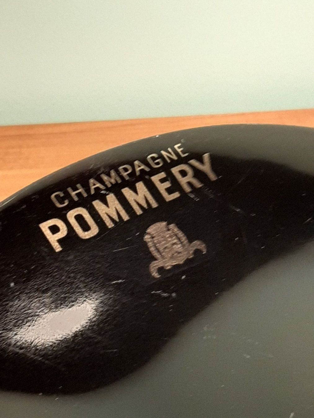 Aschenbecher: Aschenbecher Champagne Pommery – Gebraucht aus Zürich von 2bis 6