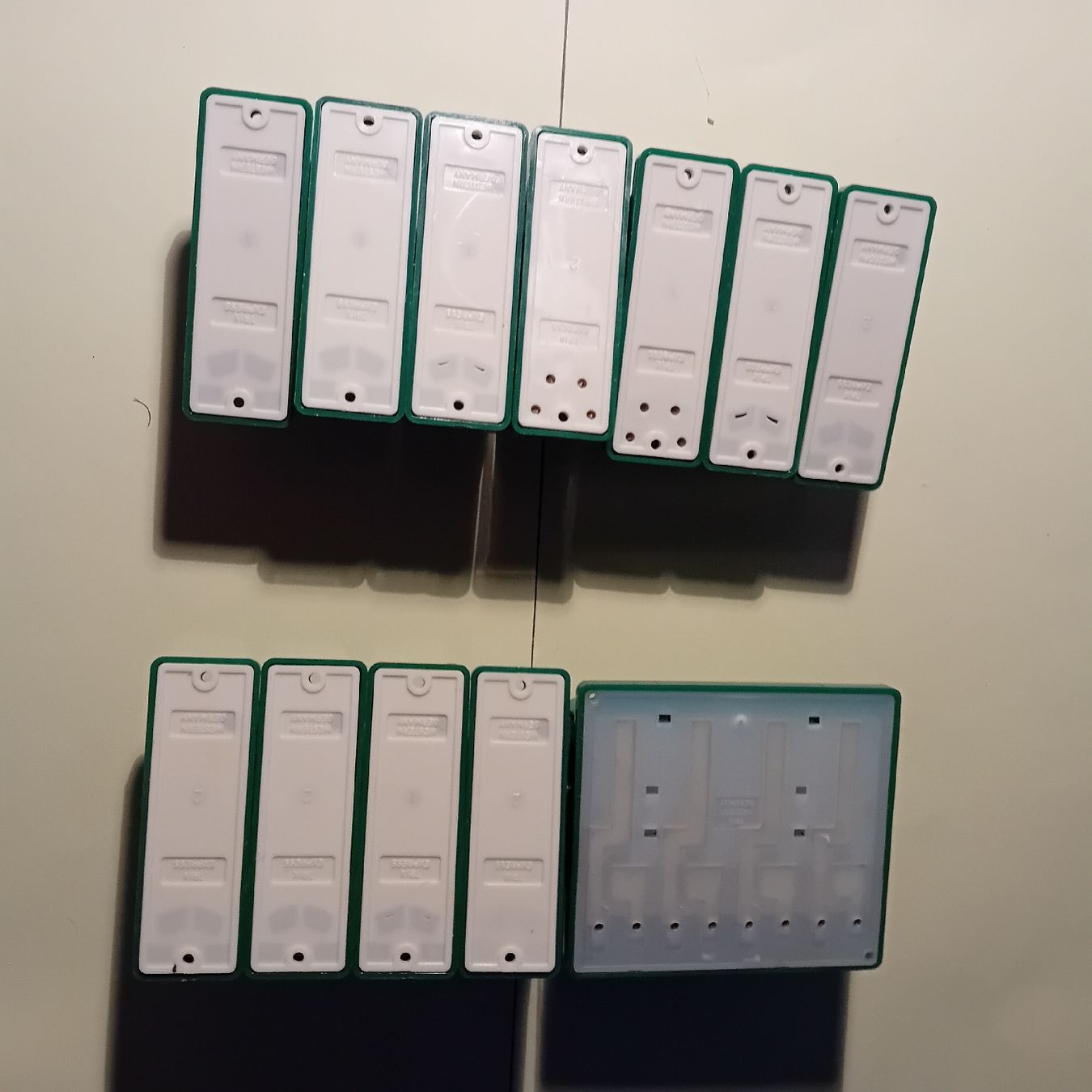 Trix Modellini di ferrovie: Weichenschalter-Sets Minitrix N interrupteurs d'aiguilles – Usato da Orbe venduto da Papounet04 2