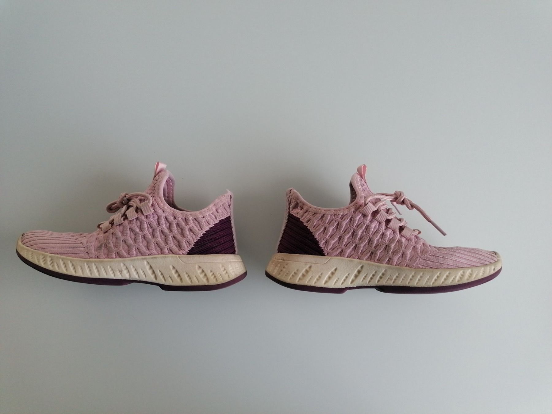 Scarpe per ragazze: Girl Turnschuhe 32 – Usato da Uster venduto da Smilla07