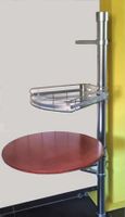 Teleskopregal mit integriertem Schwenktisch und Glasablage
