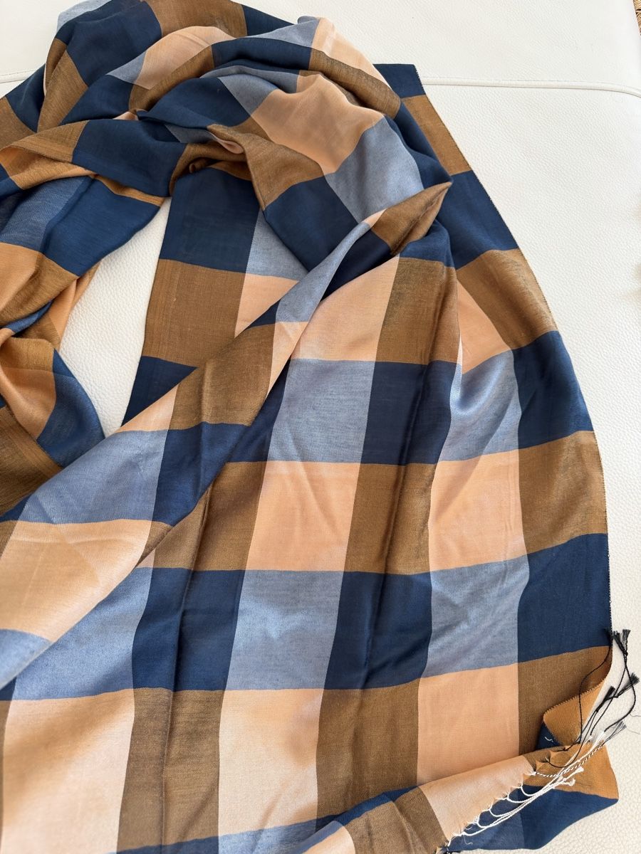 Foulard & Sciarpe: Seiden Schal 🌸 – Usato da Opfikon venduto da Luis144 5
