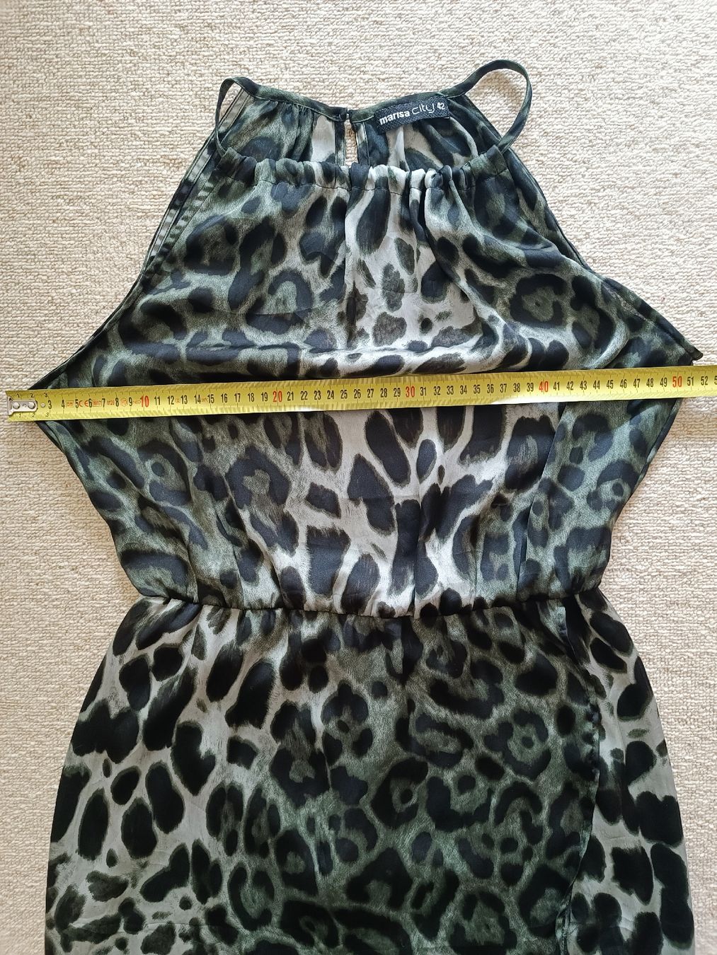 Kleider: Kleid mit Leopardenmuster, Wickelstil 42 – Gebraucht aus Wallisellen von C_DM 3