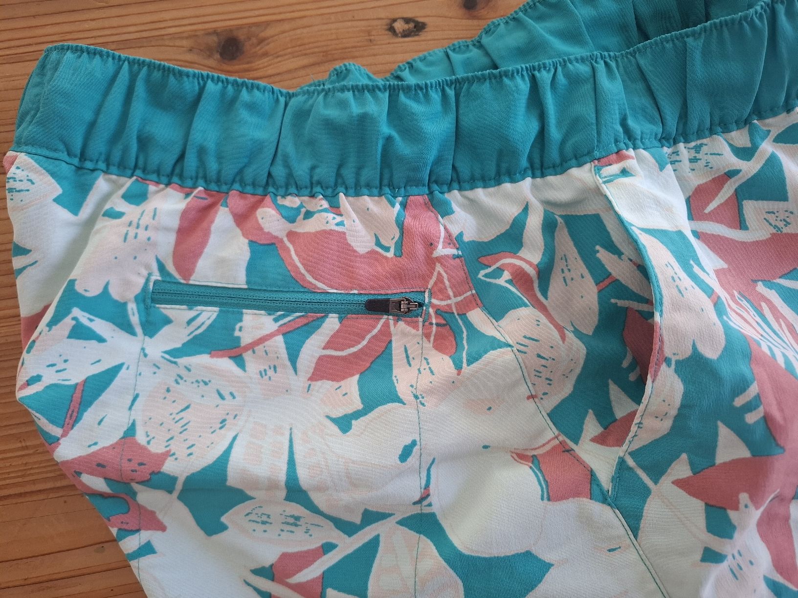 North Face Pantaloni: Sommershorts The North Face Gr. S – Usato da Bern venduto da Runner007 3