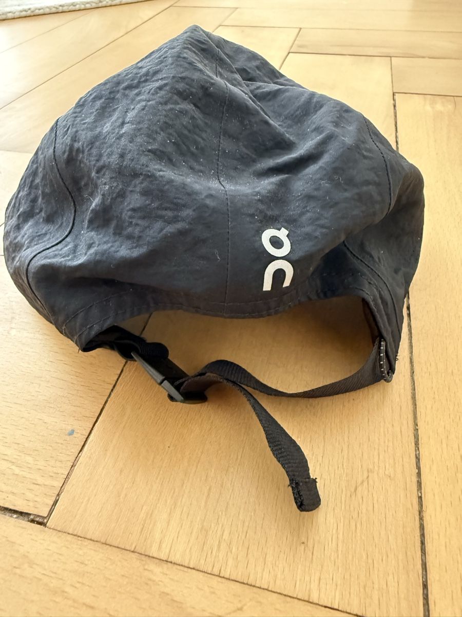 Chapeaux, bonnets & casquettes: On Cap schwarz – D'occasion à Bern par Laufsport3000 1