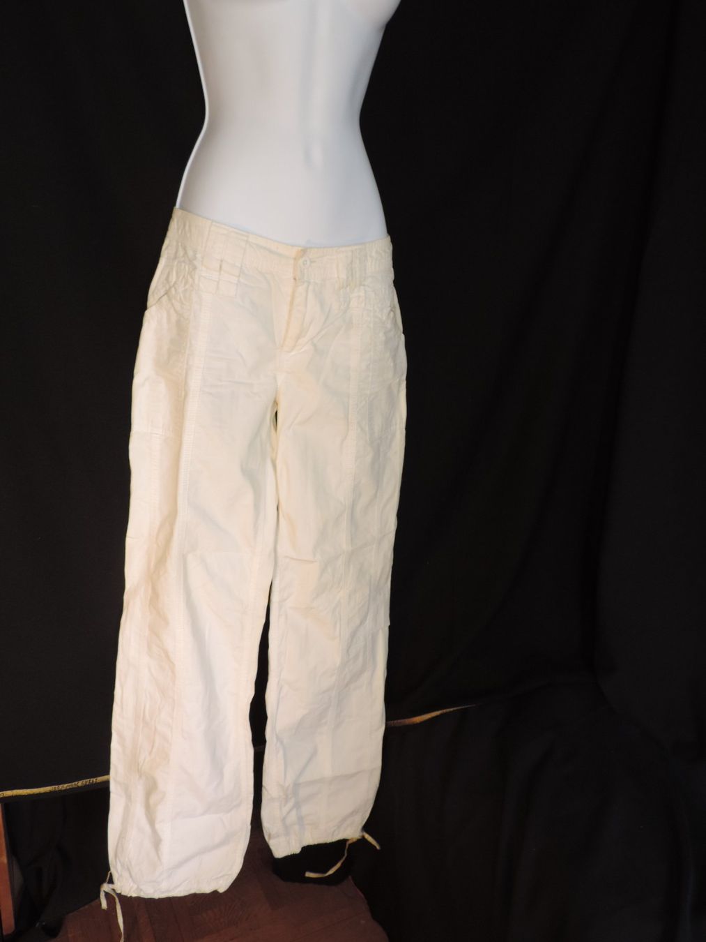 Pantaloni: pantalon droit blanc – Usato da Genève venduto da Axelle333 7