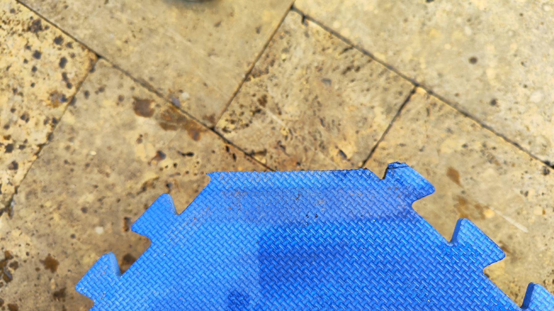 Bodenbeläge: Bodenabdeckplatten für Pool – Gebraucht aus Etziken von Beni380 1