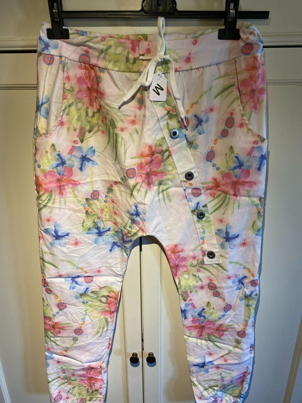 Pantalons: SOMMERHOSE DAMEN – Neuf avec emballage d'origine à Meienried par ManuelaBoutique 2