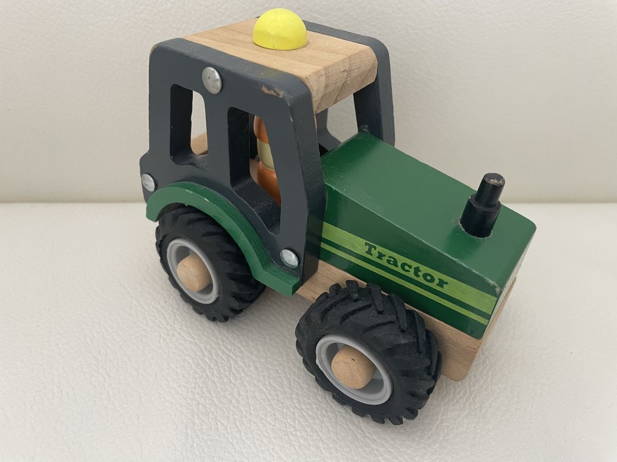 Giocattoli: Holzspielzeug Traktor – Usato da Rüti ZH venduto da Tal_ga6N 2