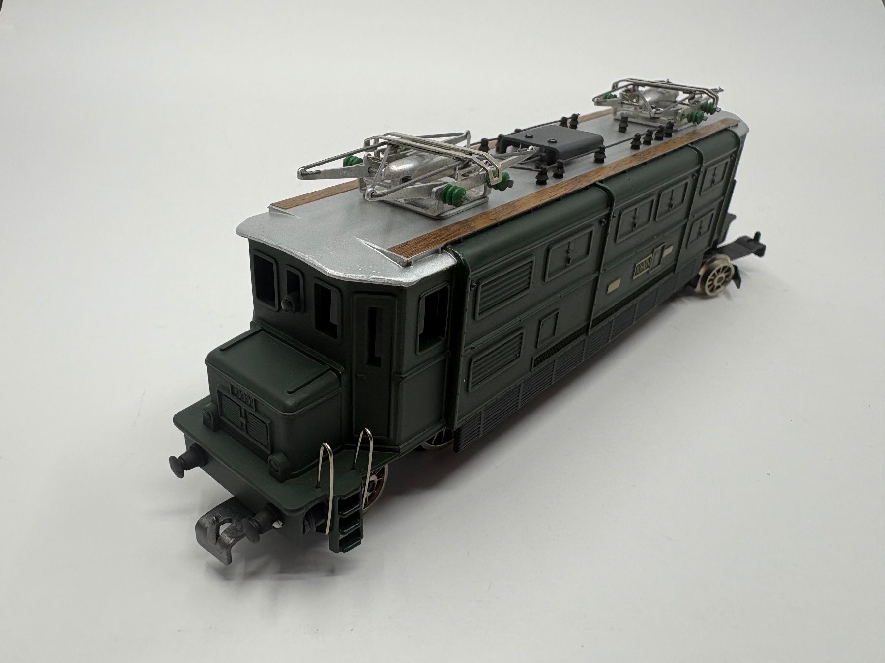 Hag Modelleisenbahnen: Bühler/Hag SBB Ae 4/7 10901 H0 – Neu (gemäss Beschreibung) aus Forch von Hanimann-Robinson 3