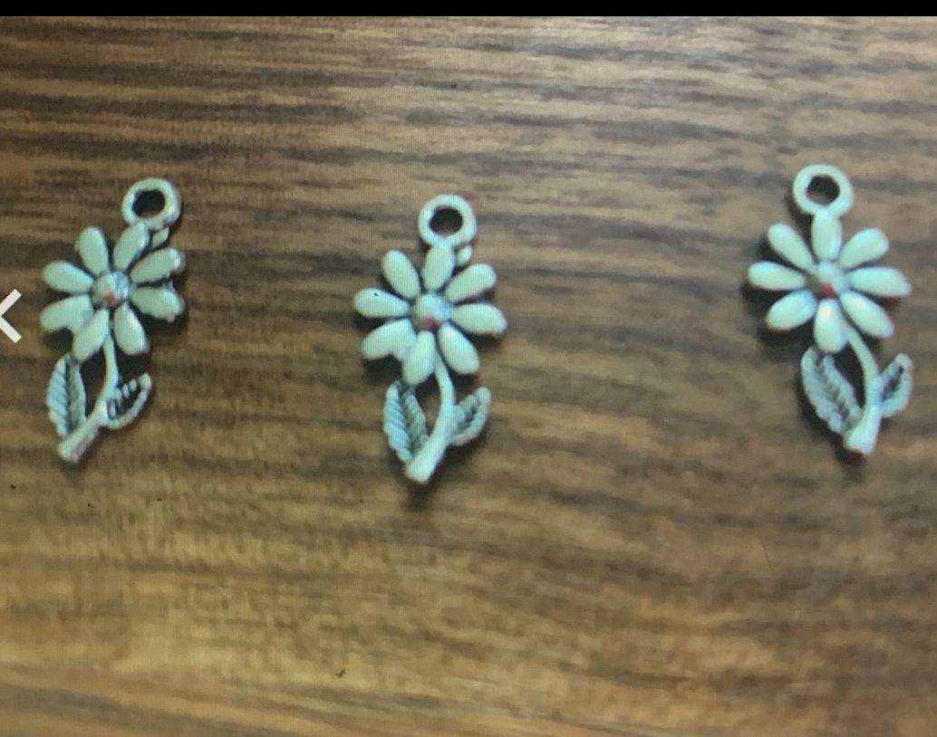 Ciondoli: 3 Blumen Anhänger / Glücksbringer DIY Basteln – Nuovo e nell'imballaggio originale da Beromünster venduto da msklef 1