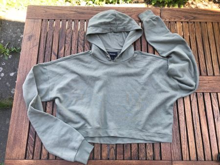 Monki Hoodie, kurz, Olivgrün, Grösse S/M, Top Zustand