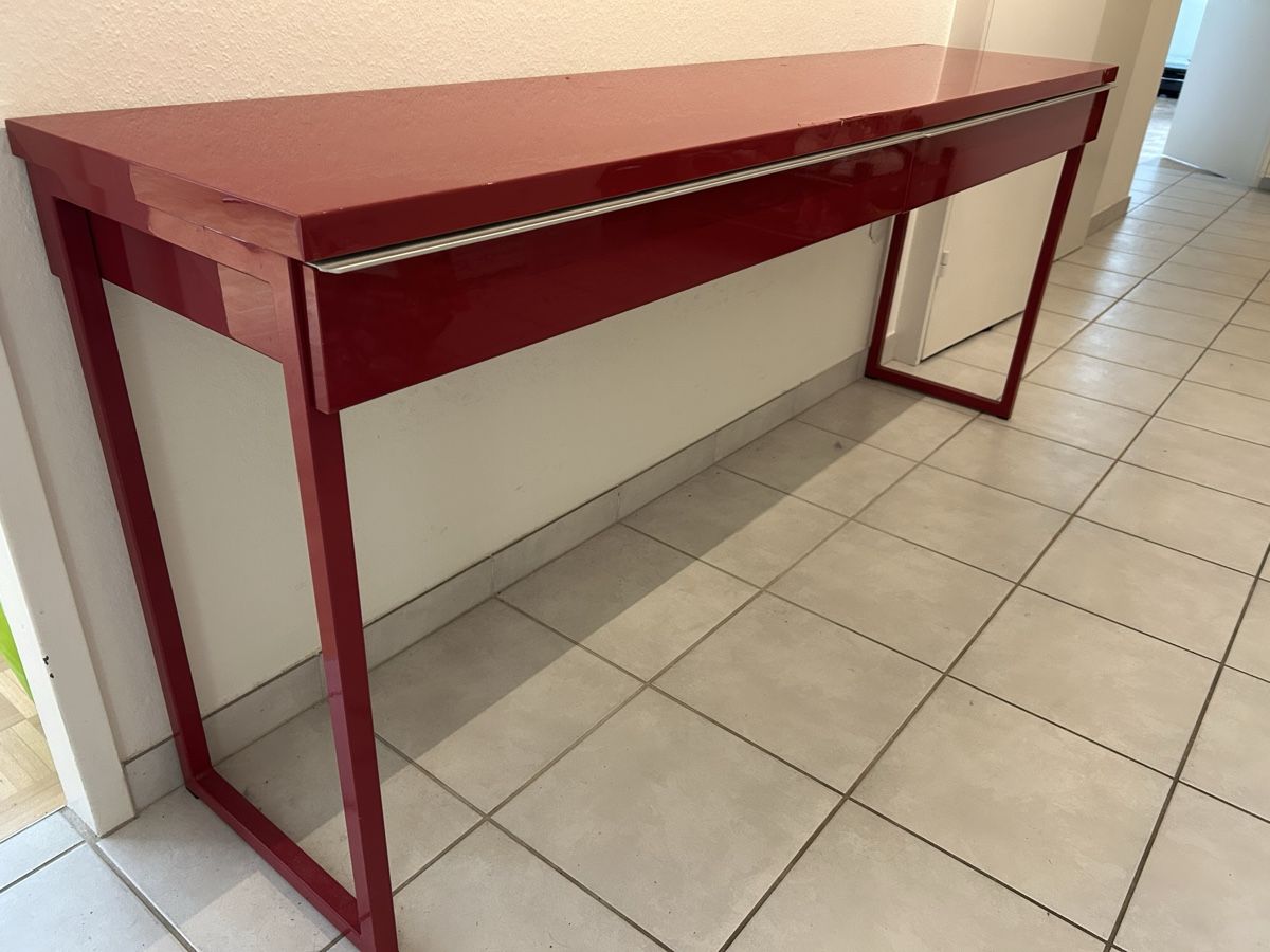 Console: Roter Konsolentisch mit 2 Schubladen – Usato da Binningen venduto da drummer81