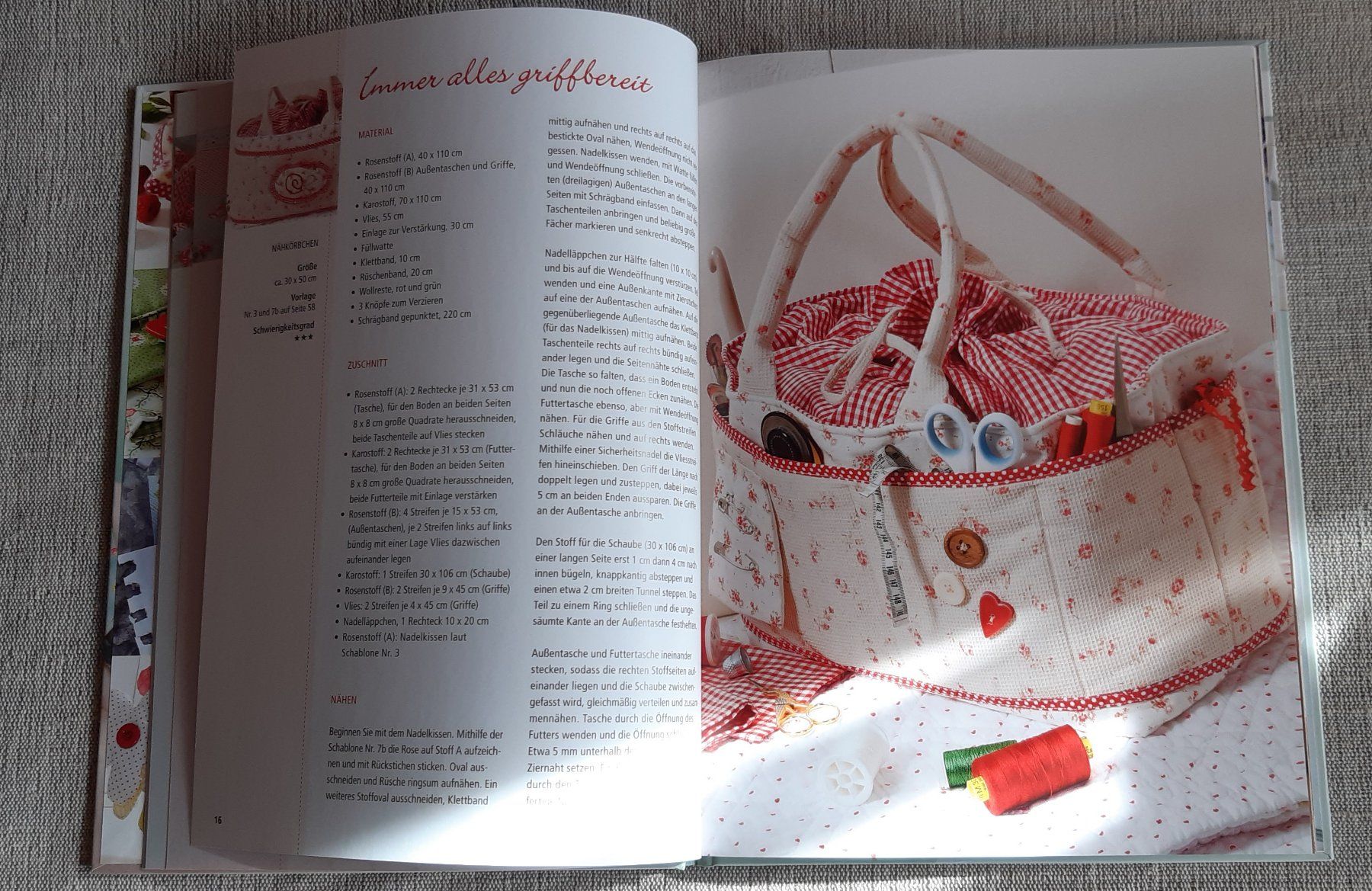 Livres: Nostalgie aus dem Nähkästchen ! – D'occasion à Neuheim par Tidola 3