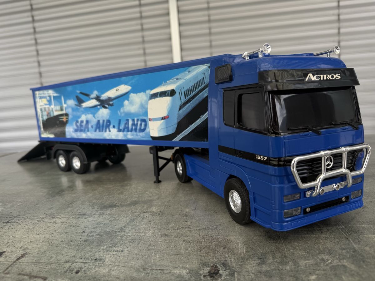 Kit di modellismo & Modellini statici: LKW Mercedes Modellauto 1:50  – Usato da Sarnen venduto da Camaro74 2