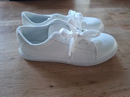 Turnschuhe Sneaker in Weiss für Damen gebraucht Zustand