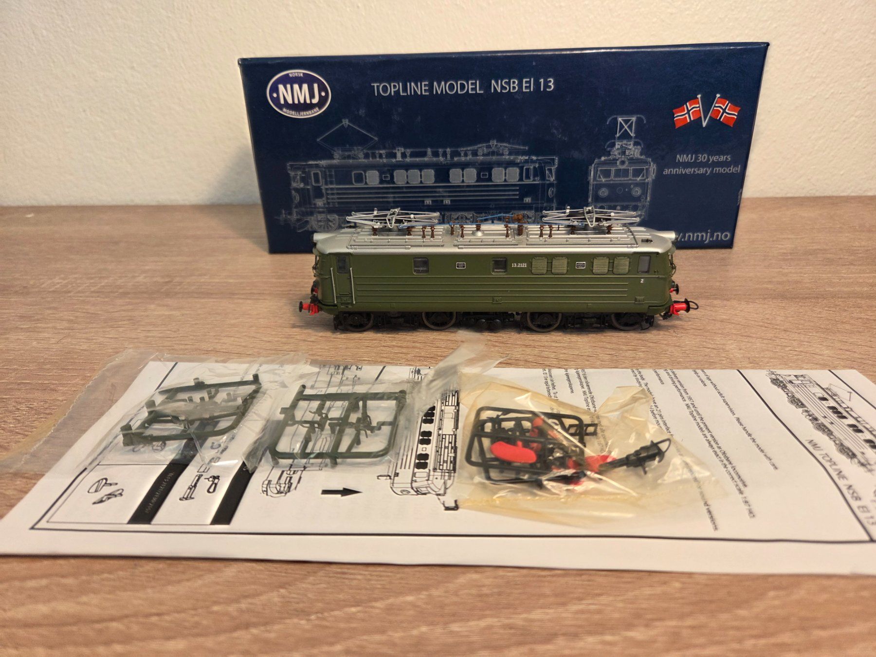 Fulgurex Modellini di ferrovie: NMJ 82.101 E-Lok EI 13.2121 NSB H0 – Nuovo e nell'imballaggio originale da St-Aubin-Sauges venduto da Lo_Go 6