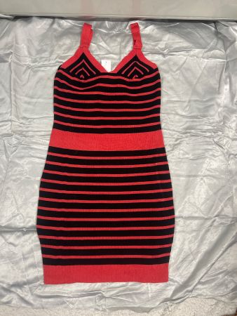 Cocktailkleid Etuikleid Figurbetont Strickkleid Gr S NEU