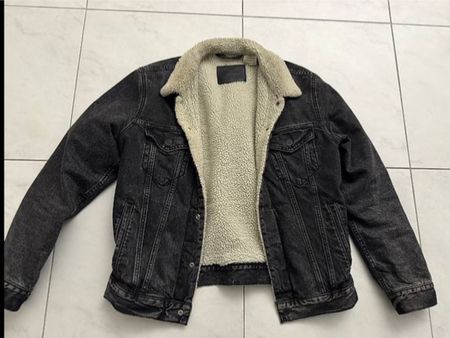 Levi's Winter Jacke mit Teddyfell, Top Zustand, Grösse M