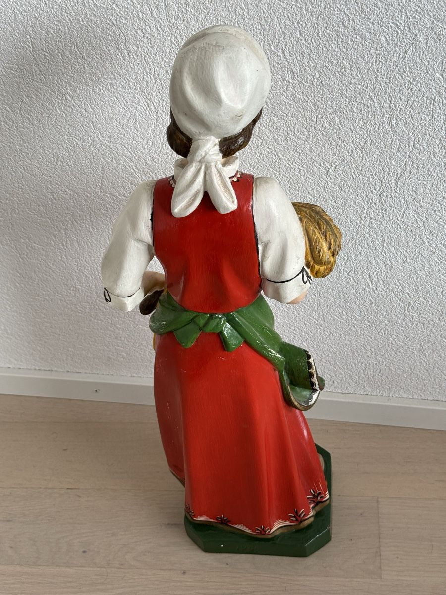 Figuren: Bauerin mit  Ähren bemalt 58 cm Holzschnitzerei – Gebraucht aus Morges von SevArt 3