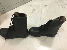Schweizer Armee Kampfstiefel - ungetragen