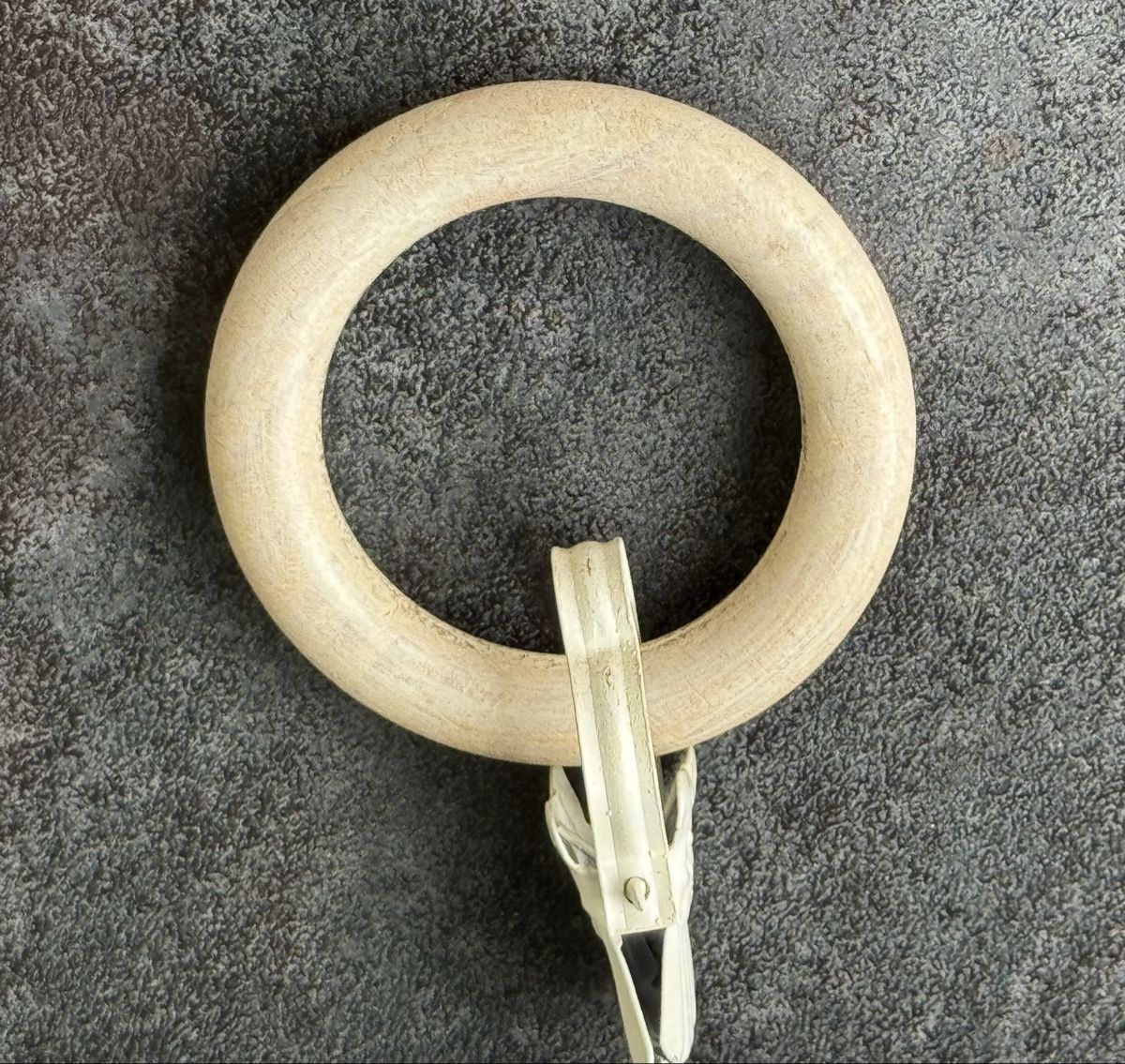Sonstige Dekorationen & Accessoires: 30 Stck. Vorhangstangenringe hellbeige Durchmesser 4cm – Gebraucht aus Morschach von jeanhenrifabre 1