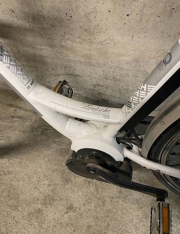 Biciclette: Velo electrique batterie et chargeur récent – Usato da Martigny venduto da fmo_vf5m 2